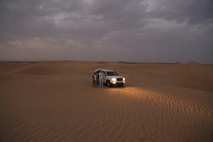 Dîner à Dubaï dans le désert en privé - Sans dune bashing