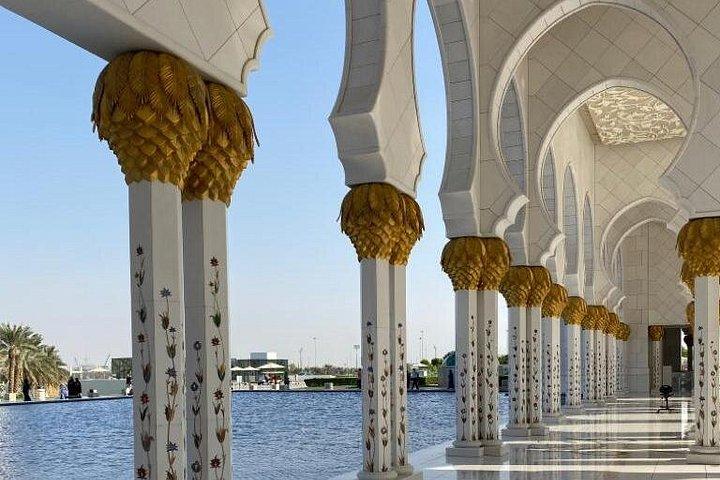 Excursion d'une journée à Abu Dhabi avec la Grande Mosquée et le Louvre Abu Dhabi