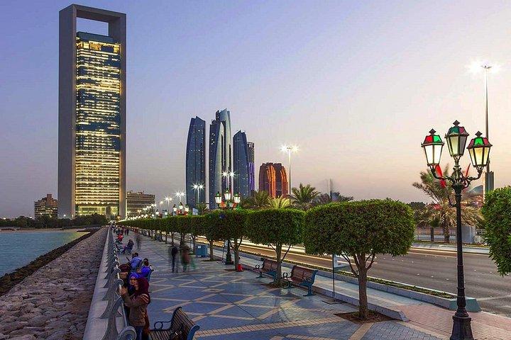 Visite de la ville d'Abu Dhabi avec déjeuner buffet