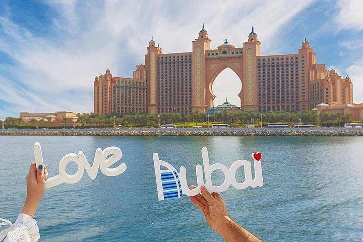 Visite privée de la ville de Dubaï jusqu'à 6 personnes (Musée | Souk | Atlantis | Plage et plus)