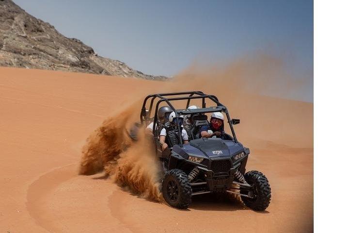 Safari privé en 4x4 dans le désert de Mleiha avec aventure en buggy