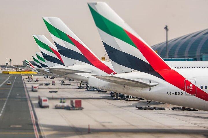 Transfert privé d'arrivée OU de départ à Dubaï depuis / vers l'aéroport