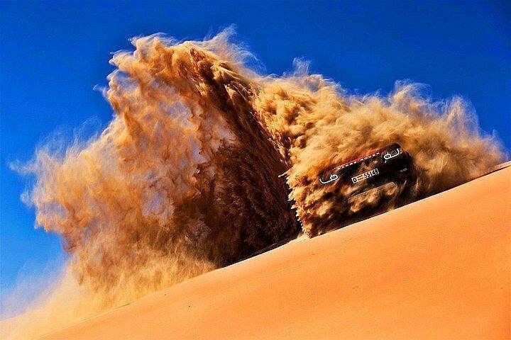 Désert de Dubaï Profitez du camping Camel, Safari avec barbecue et danse du ventre