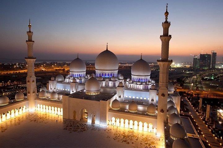 Visite de la ville d'Abou Dhabi avec entrée à la grande mosquée Shaikh Zayed incluse