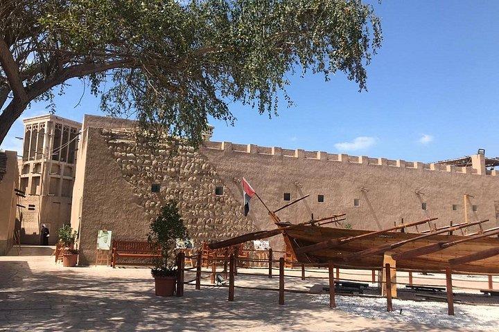 Visite de la vieille ville de Dubaï et déjeuner avec les habitants