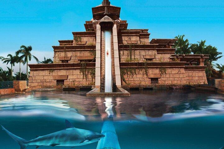 Parc aquatique Atlantis et chambre perdue avec billet et transfert