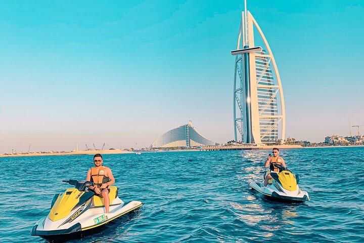 Le meilleur jet ski à Dubaï pour une visite de 30 minutes de Burj Al Arab