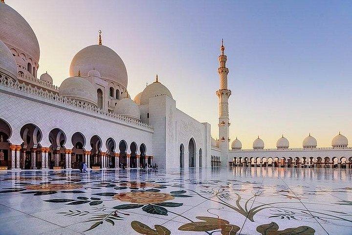 Excursion d'une journée à Abu Dhabi au départ de Dubaï avec visite de la mosquée