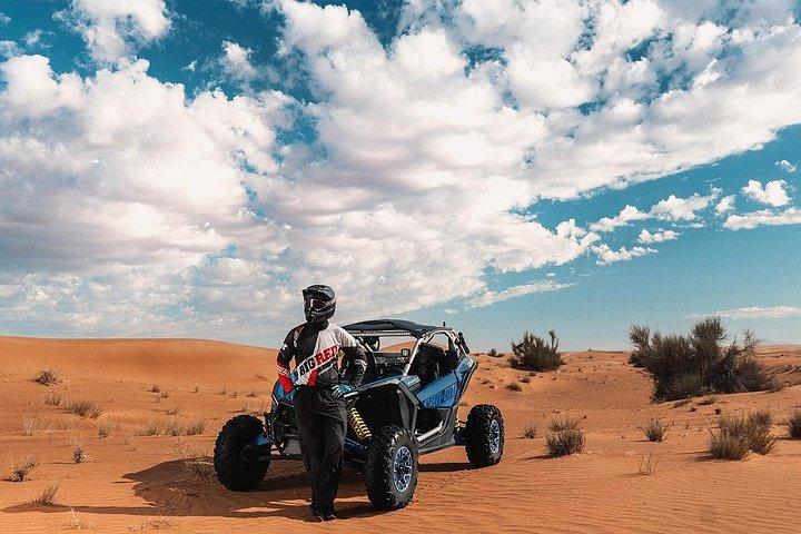 Excursions en buggy Polaris RZR RS1 1 place avec dîner