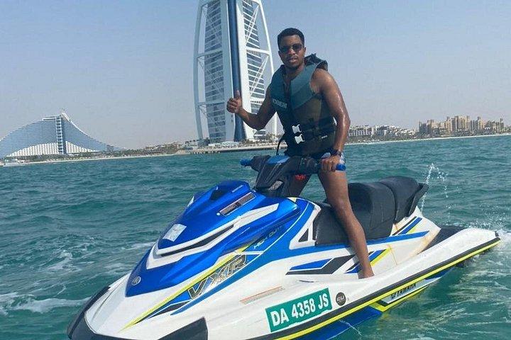 Balade privée de 30 minutes en jet ski à Jumeirah