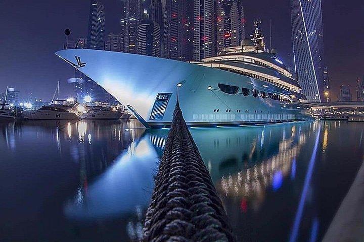 Tour privé en yacht de luxe avec BF Profitez avec nous
