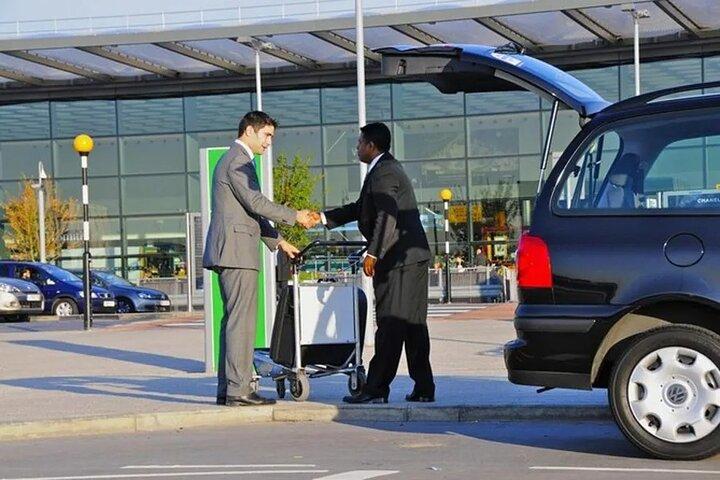 Transfert aéroport "depuis et vers" n'importe où à Dubaï