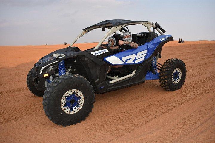 Can-am Maverick X3 Rs Turbo 2 places balade à dos de chameau et sandboard