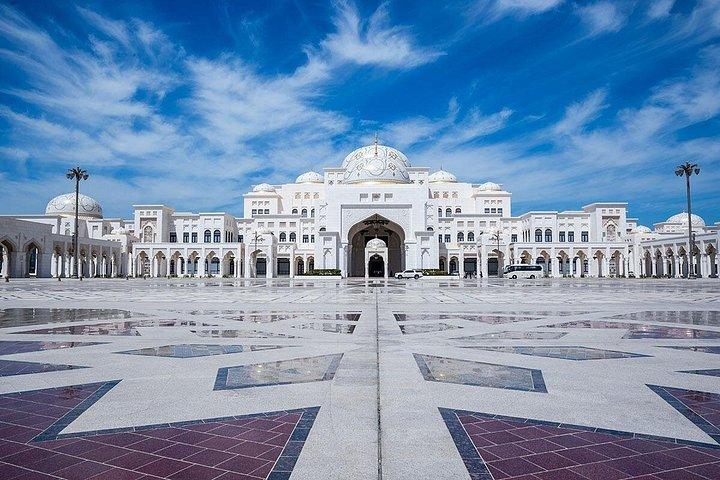 Visite privée d'une journée complète de la ville d'Abou Dhabi (privée)