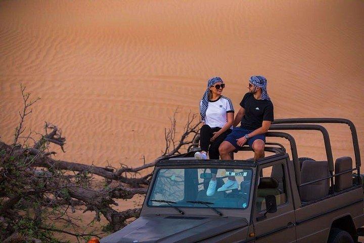 Safari du patrimoine en soirée à Dubaï avec une Mercedes de classe G vintage