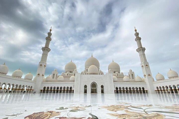 Visite privée de la grande mosquée et du palais présidentiel au départ de Dubaï
