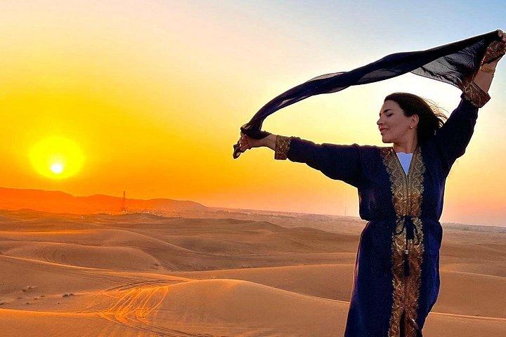 Safari dans le désert de Dubaï avec coucher de soleil, activités de camp et dîner barbecue 5 *