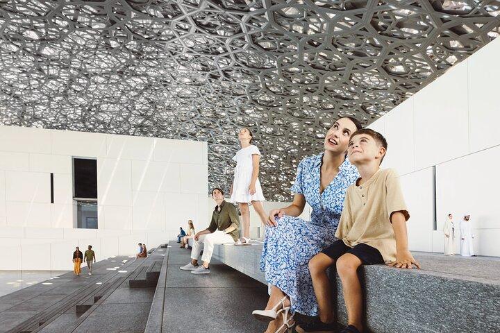 Visite du musée du Louvre et de la grande mosquée d'Abou Dhabi en véhicule privé
