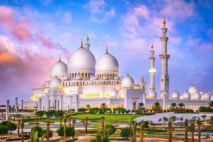 Excursion privée d'une journée à Abu Dhabi Premium