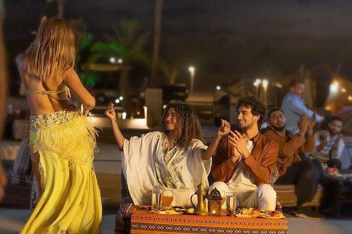 Safari privé dans le désert royal du Sahara à Dubaï avec service de majordome