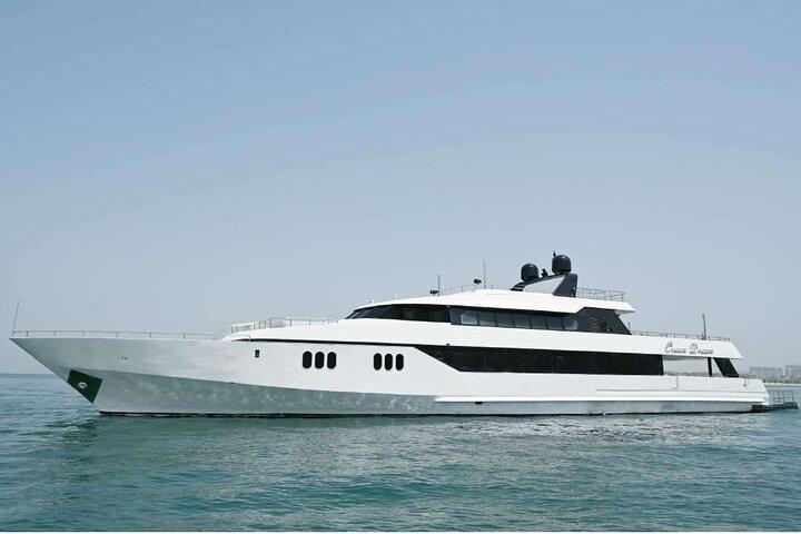 Expérience en yacht privé de 143 pieds à Dubaï