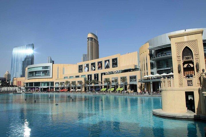 Visite privée d'une journée complète de la ville de Dubaï avec Mercedes Benz Classe V