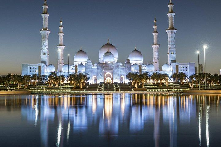 Visite de la grande mosquée Sheikh Zayed et de Qasr al Watan au départ de Dubaï
