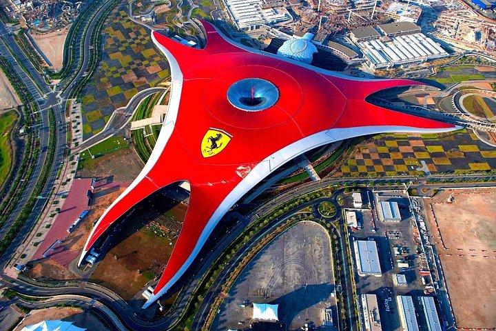 Visite privée du Ferrari World à Abu Dhabi Journée complète au départ de Dubaï