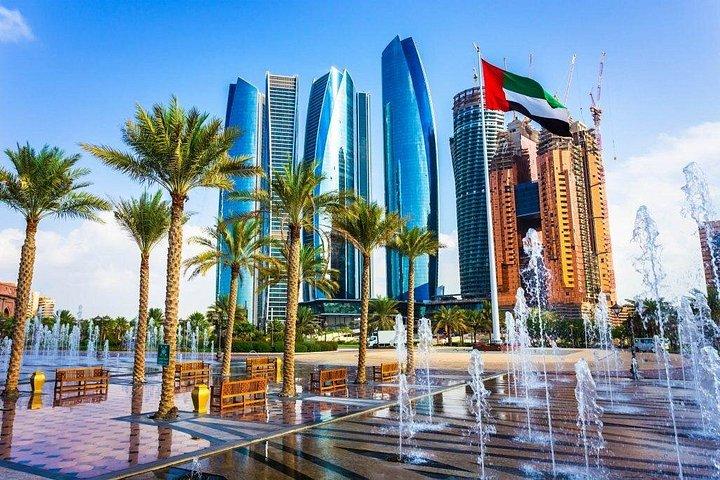 Explorez Abu Dhabi avec nous depuis Dubaï