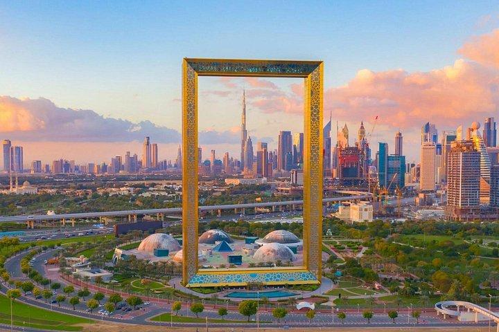 Excursion d'une journée à Dubaï avec voiture privée et billets d'entrée