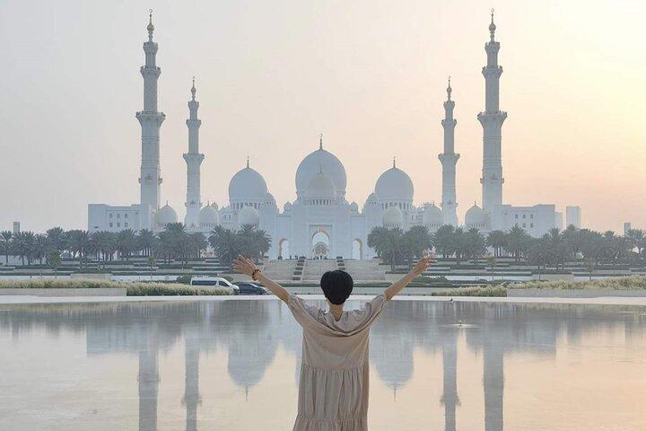 De Dubaï à Abu Dhabi : visite guidée d'une journée complète de la ville
