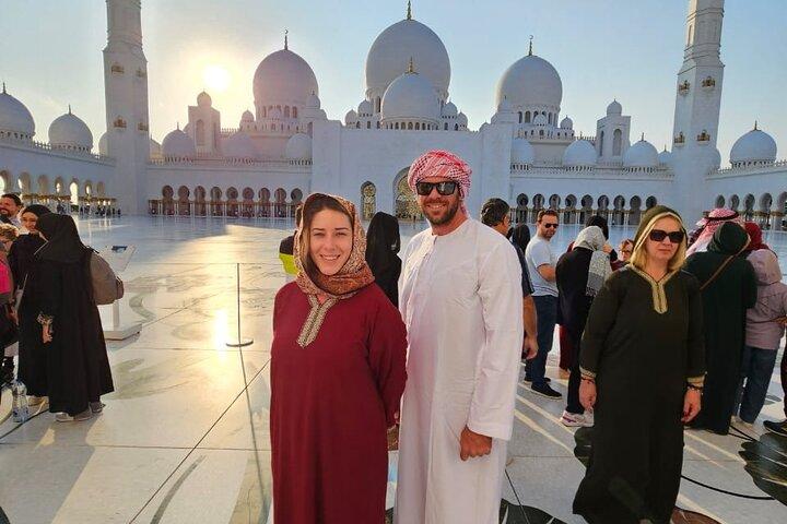 Visite privée de la ville d'Abou Dhabi avec des billets Ferrari World