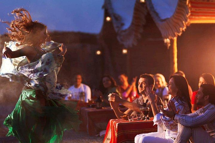 Expérience Safari au coucher du soleil avec dîner barbecue et activités dans le désert