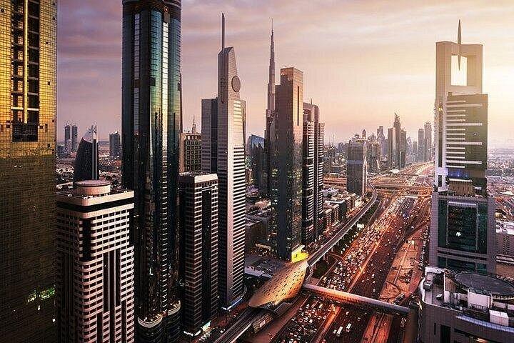 Visite privée du coucher du soleil et de la nuit à Dubaï