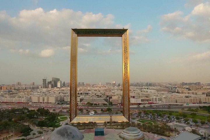 Billet d'entrée à Dubaï avec transfert en option