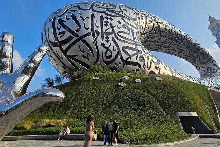 Après-midi, visite emblématique de la ville de Dubaï, transferts compris