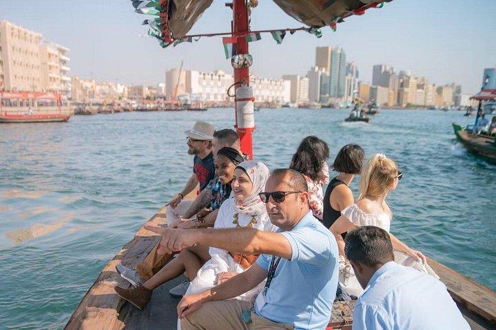 Visite du Vieux Dubaï en petit groupe avec snacks locaux et café arabe