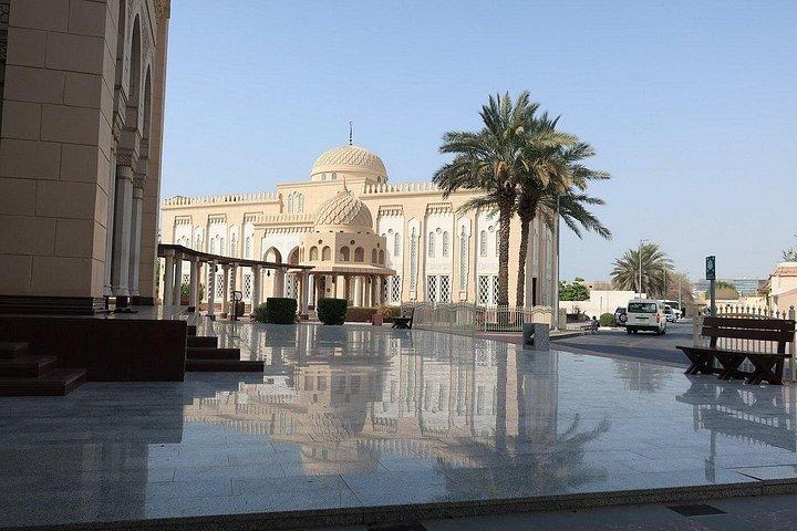 Visite guidée privée de la mosquée Jumeirah de Dubaï incluant Pick n Drop