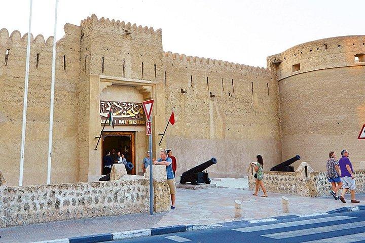 Explorez la ville de Dubaï - Visite touristique d'une demi-journée avec transferts