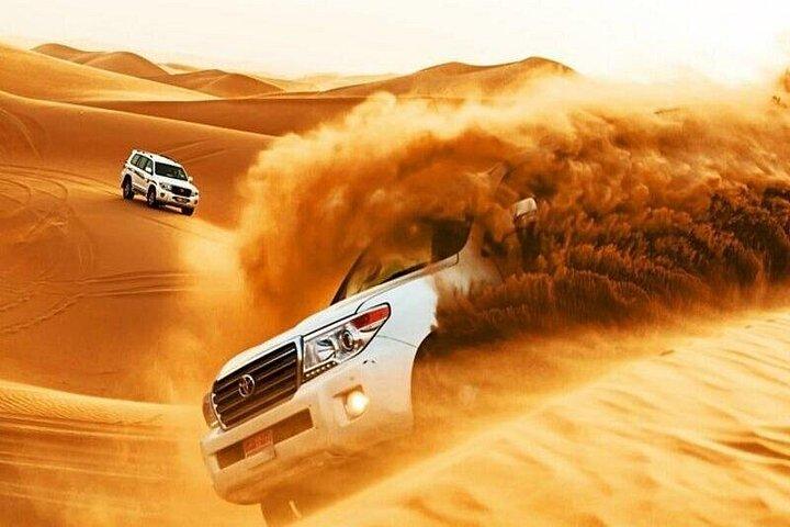 Soirée Desert Safari Dubai - Dune Bashing, dîner barbecue