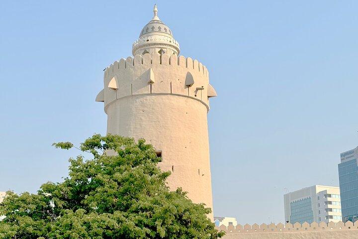 Visite guidée privée de Qasr Al-Hosn et Maison des Artisans