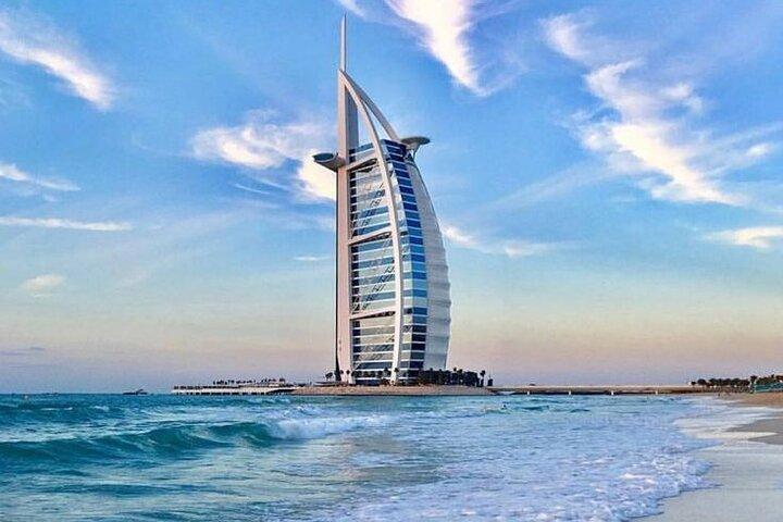 Partage d'une demi-journée de visite de la ville de Dubaï