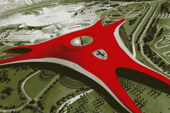 Billet Ferrari World ou Warner Bros avec transfert partagé
