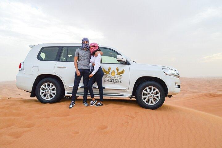 Safari dans le désert de Dubaï avec dîner en 4x4 et inclusions