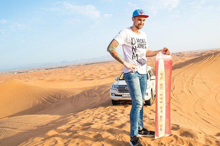 Safari privé du matin dans le désert à Dubaï Équitation à dos de chameau et sandboaring