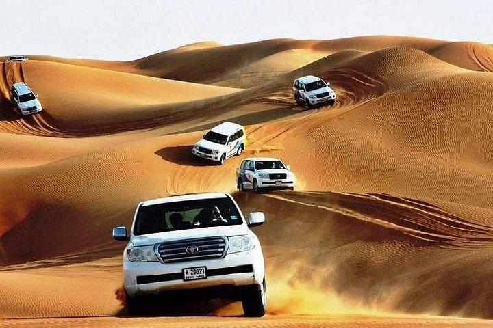 Safari Red Dune avec 4x4 Pickup et Camel Ride plus BBQ