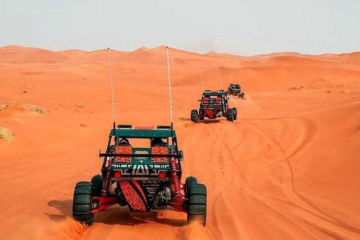 Safari matinal dans le désert avec Dune rouge Buggy et balade à dos de chameau Dubaï