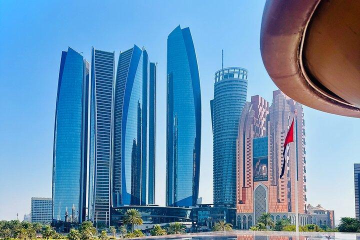 Explorez Abu Dhabi – La visite de la capitale des Émirats arabes unis