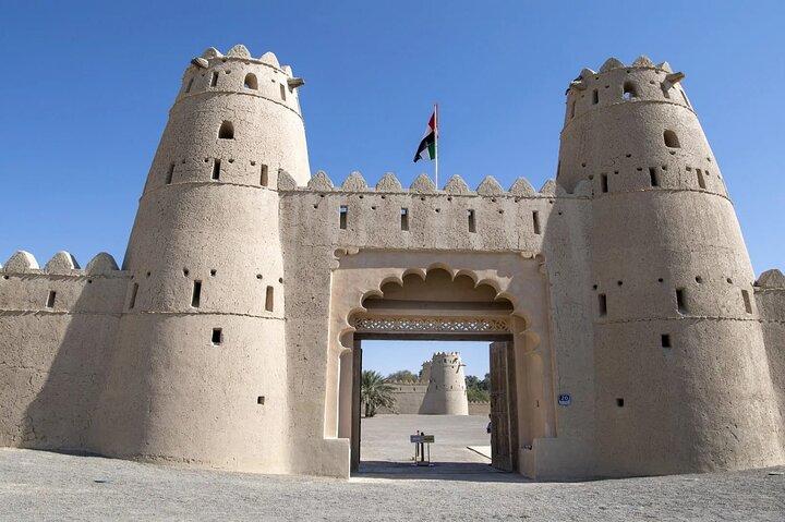 Excursion touristique d'une journée à Al Ain Premium au départ de Dubaï