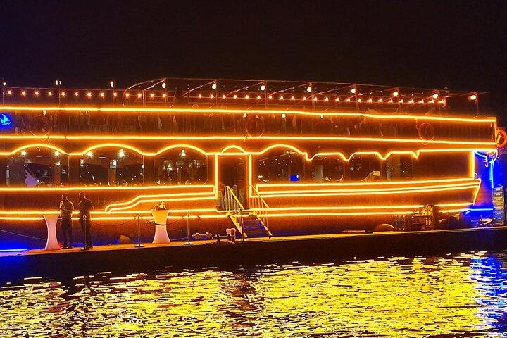 Dubaï Marina Dhow Cruise avec dîner buffet